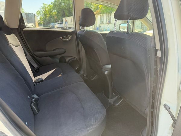 11 HONDA FIT HYBRID 388544580
