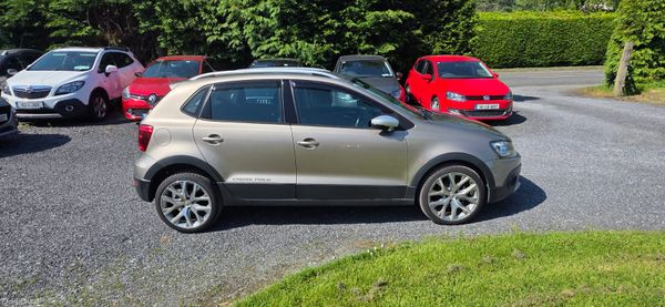 2017 polo cross highline 1.2 automatic 388573476