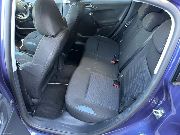 Peugeot 208 2015 1.2 VTI 82 bhp Allure 388575876
