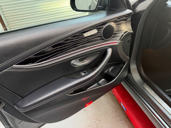 Mercedes-Benz E-Class 2017      E220 AMG LINE ! 388591108