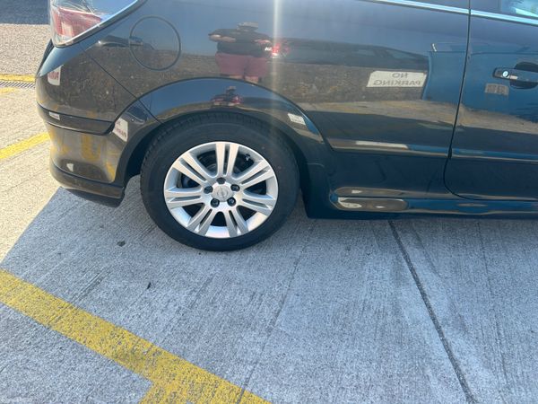 Opel Astra 1.6 GTC Petrol 2008 388503156