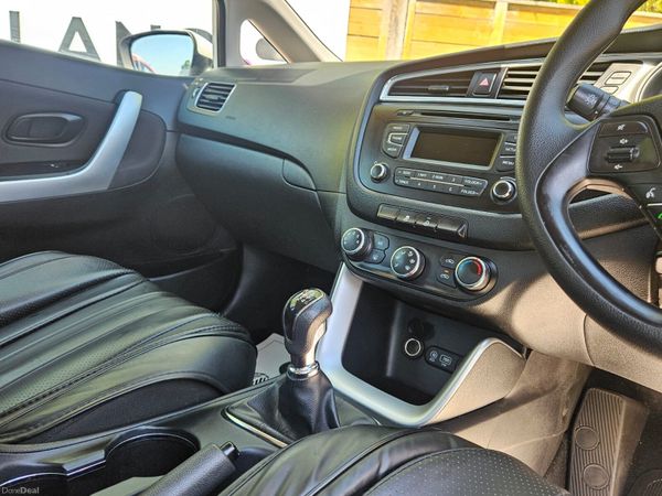 Kia Ceed 2016 1.6crdi manual 388521470