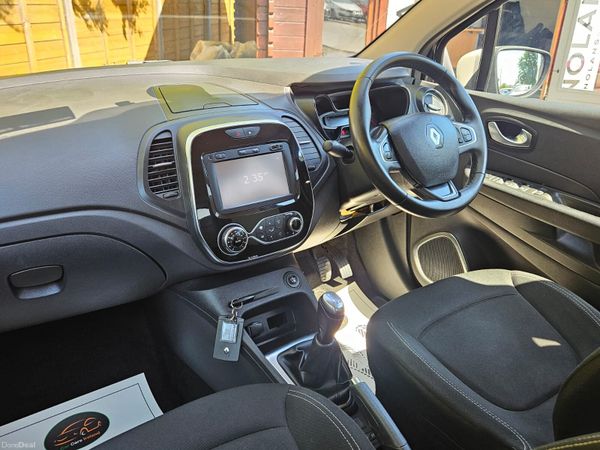 Renault Captur 2018 1 litre petrol manual 388528890
