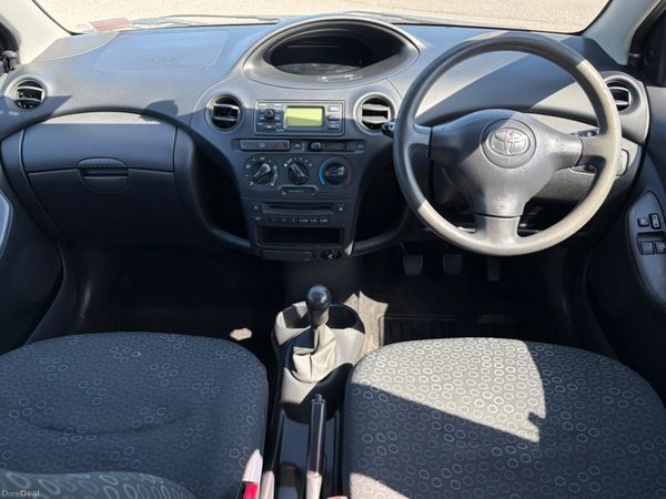 2005 Toyota Yaris 1.0 VVT-I Nct 03/27 Tax 07/26 388530106