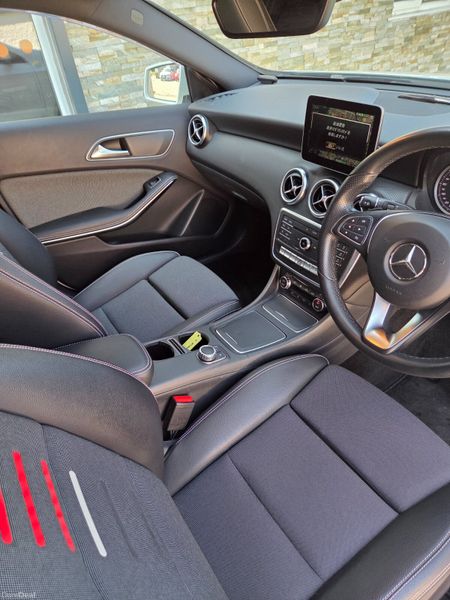 2017 MERCEDES A180 AUTO 388679412