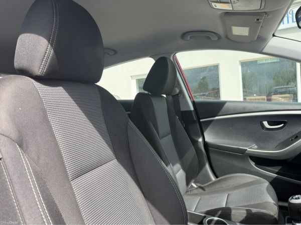 Hyundai i30 CLASSIC 388695628