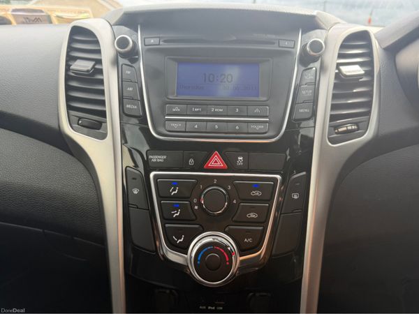 Hyundai i30 CLASSIC 388695632