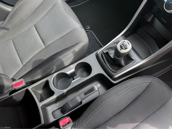 Hyundai i30 CLASSIC 388695638