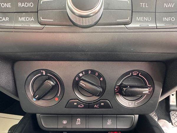 Audi A1 2015  s line 1.6 tdi Manual 388698566