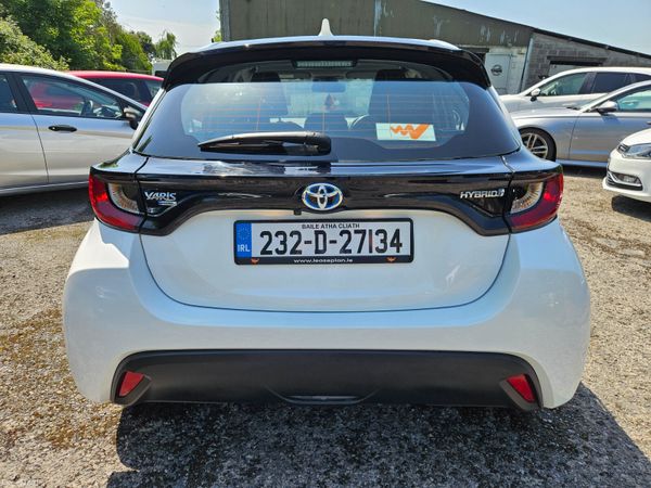 Toyota Yaris 2023 1.5 luna Hybrid 388606086