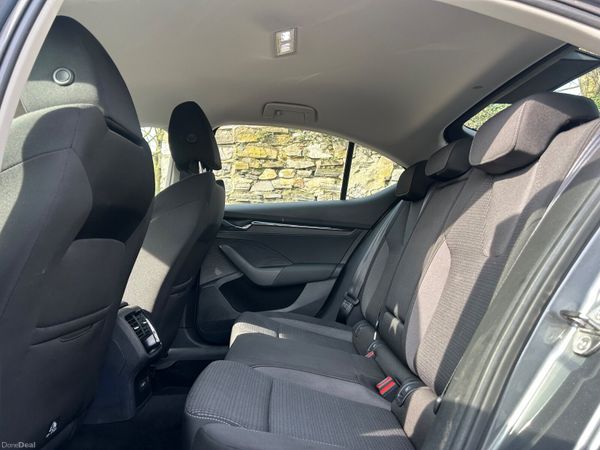 2022 SKODA OCTAIVA AMBITION PARKING CAMERA 388608294