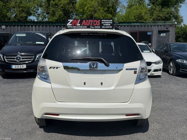 12 HONDA FIT HYBRID 388610190