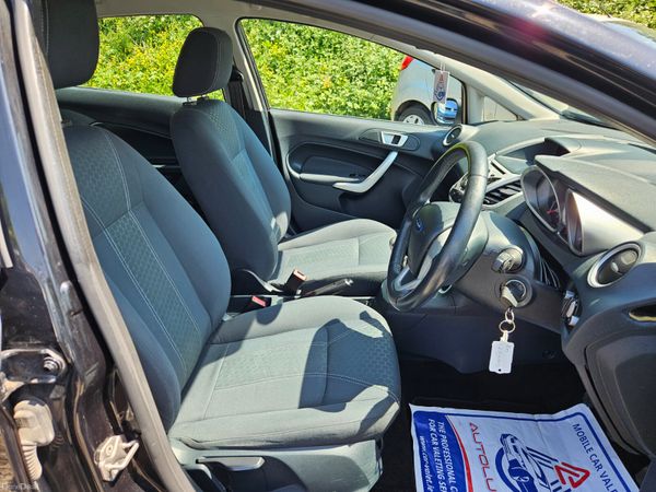 Ford Fiesta 2012 1.2 zetec only 75k one owner 388611764