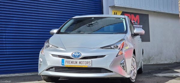 Toyota prius Hybrid taxi for rent 388617052