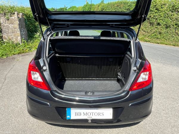 Opel Corsa 1.2 Excite 388619688