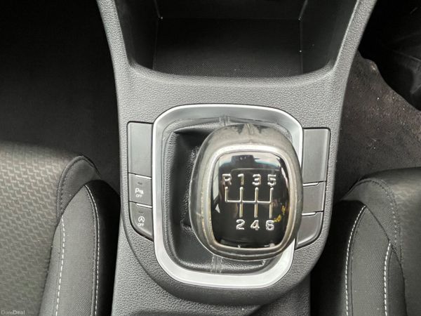 Hyundai i30 2017 388621960