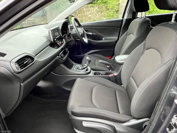 Hyundai i30 2017 388621924