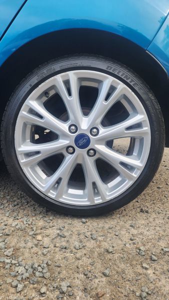2014 Ford Fiesta Zetec 1.0 EcoBoost – High Spec 388634338