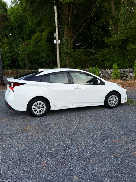 Toyota PRIUS 2021 | 1.8 HYBRID 388750108