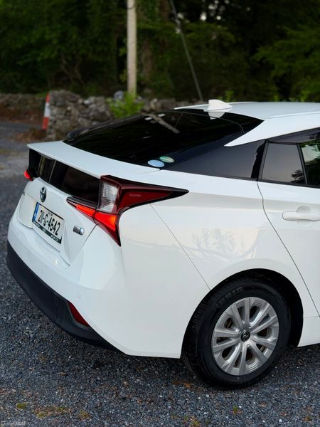 Toyota PRIUS 2021 | 1.8 HYBRID 388750110