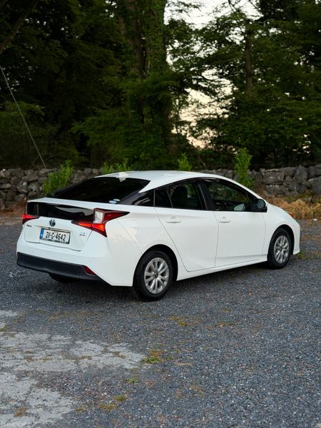Toyota PRIUS 2021 | 1.8 HYBRID 388750116