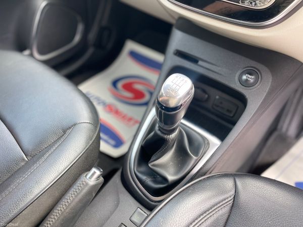 19 Renault Captur GT Line 1.3 TCe 130 BHP 388759754