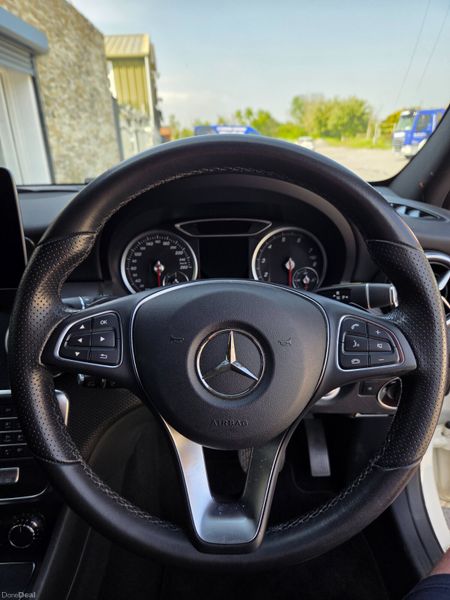 2017 mercedes Aclass / automatic 388782682