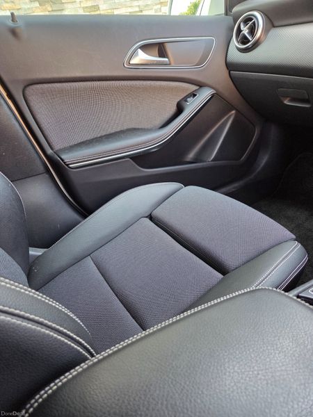2017 mercedes Aclass / automatic 388782686