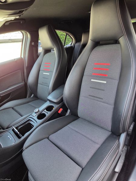 2017 mercedes Aclass / automatic 388782692