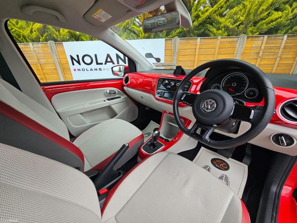 VW HIGH UP AUTO, ONLY 26,000km 388787454