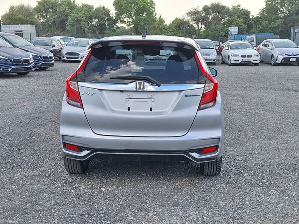 2018 Honda Fit Hybrid | Sports package 388700692