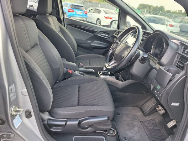 2018 Honda Fit Hybrid | Sports package 388700698