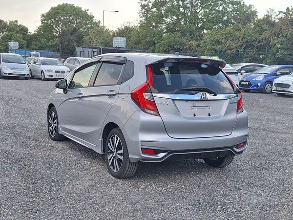 2018 Honda Fit Hybrid | Sports package 388700700