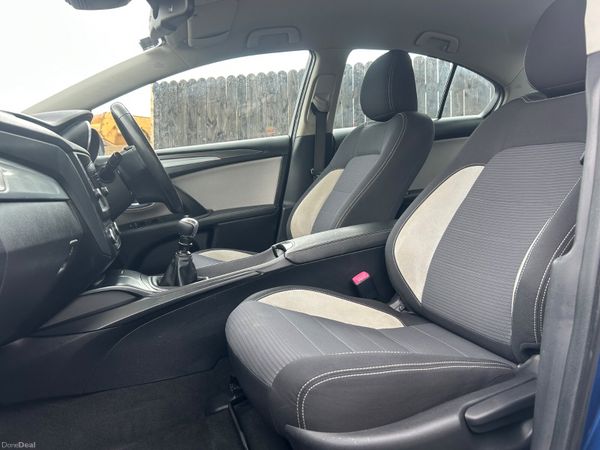 Toyota Avensis Luna 2017 1.6 388710384