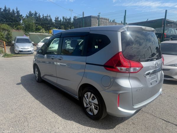 2017 Honda Freed Hybrid Automatic/6 Seater 388719654