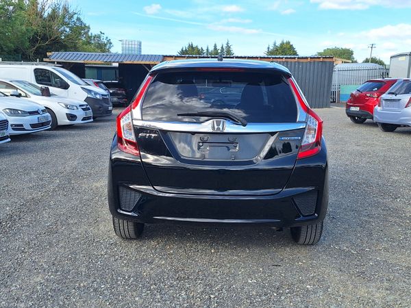2014 Honda fit Hybrid 388851098