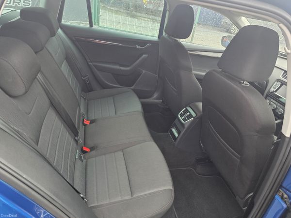 Skoda Octavia 2017 388877456