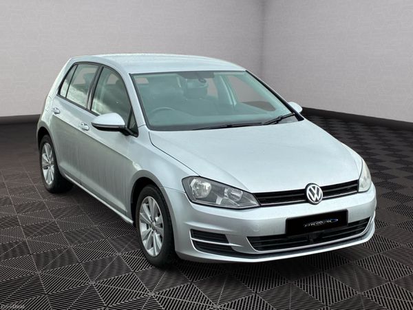 VOLKSWAGEN GOLF 1.6 TDI SE BLUEMOTION. 388895478