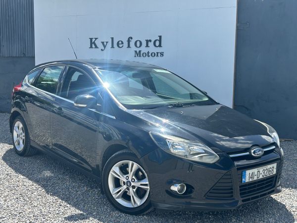 Ford Focus 2014 388809102