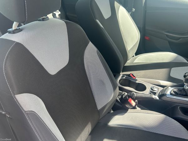 Ford Focus 2014 388809108