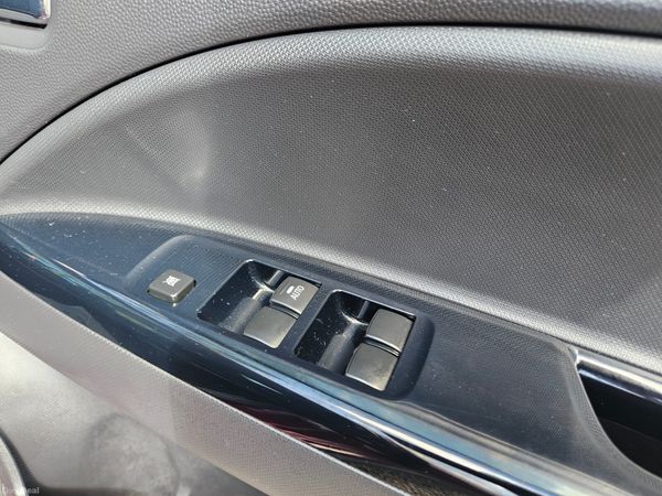 Mitsubishi Mirage Auto only 19,000km 388815132