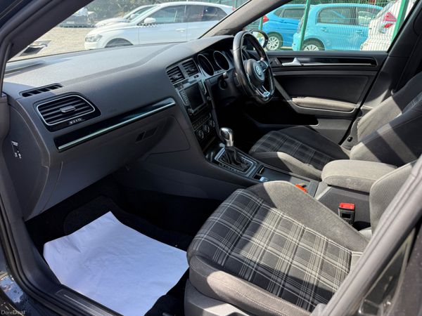 VW Golf GTD 388827180