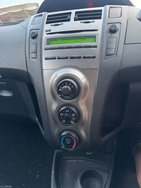 2009 Toyota Yaris 1.0 Petrol 388945264