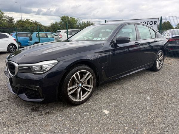 BMW 7-Series 2019 388985902