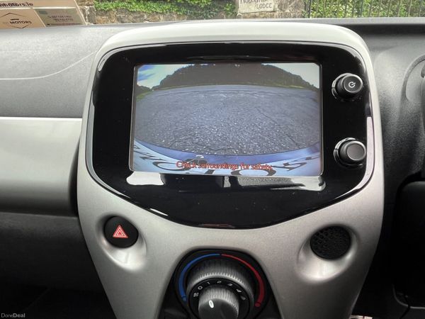 Toyota Aygo 1.0 VVT-i x-play+ 388900342