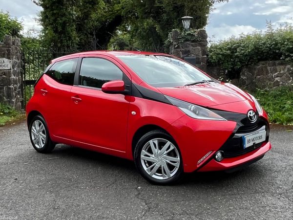 Toyota Aygo 1.0 VVT-i x-play+ 388900316