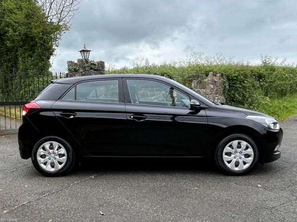 Hyundai i20 1.2 Classic 388900490