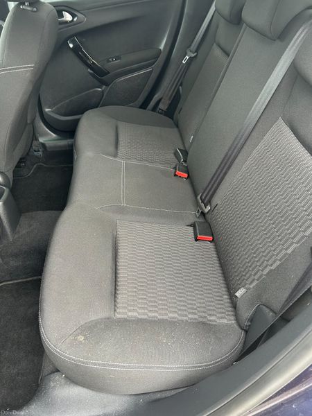 2016 Peugeot 208 Allure Ecomatique 388911322