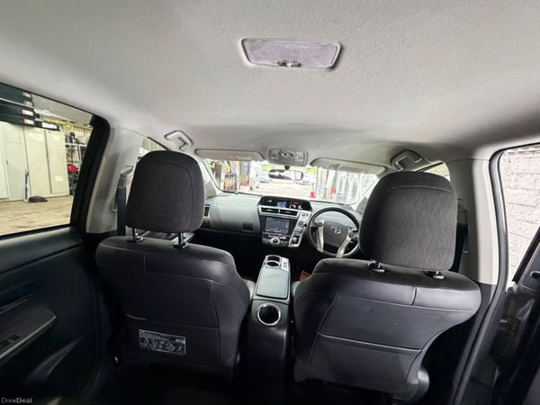 2015 Toyota Prius Alpha - 7 seat Petrol Hybrid 388928204