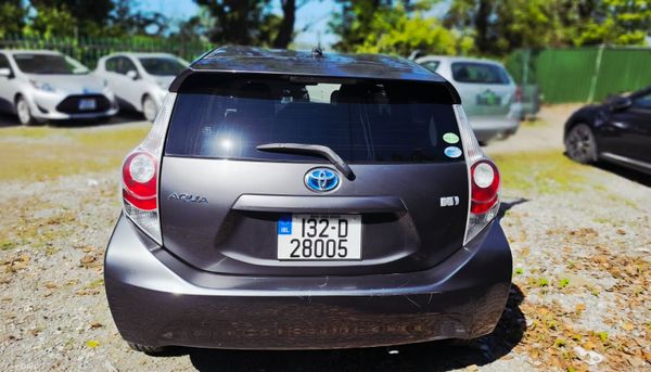 Toyota Aqua 2013 388939490